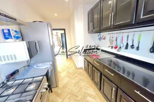 Prachtig appartement met 2 slaapkamers en een groot balkon zonder inkijk